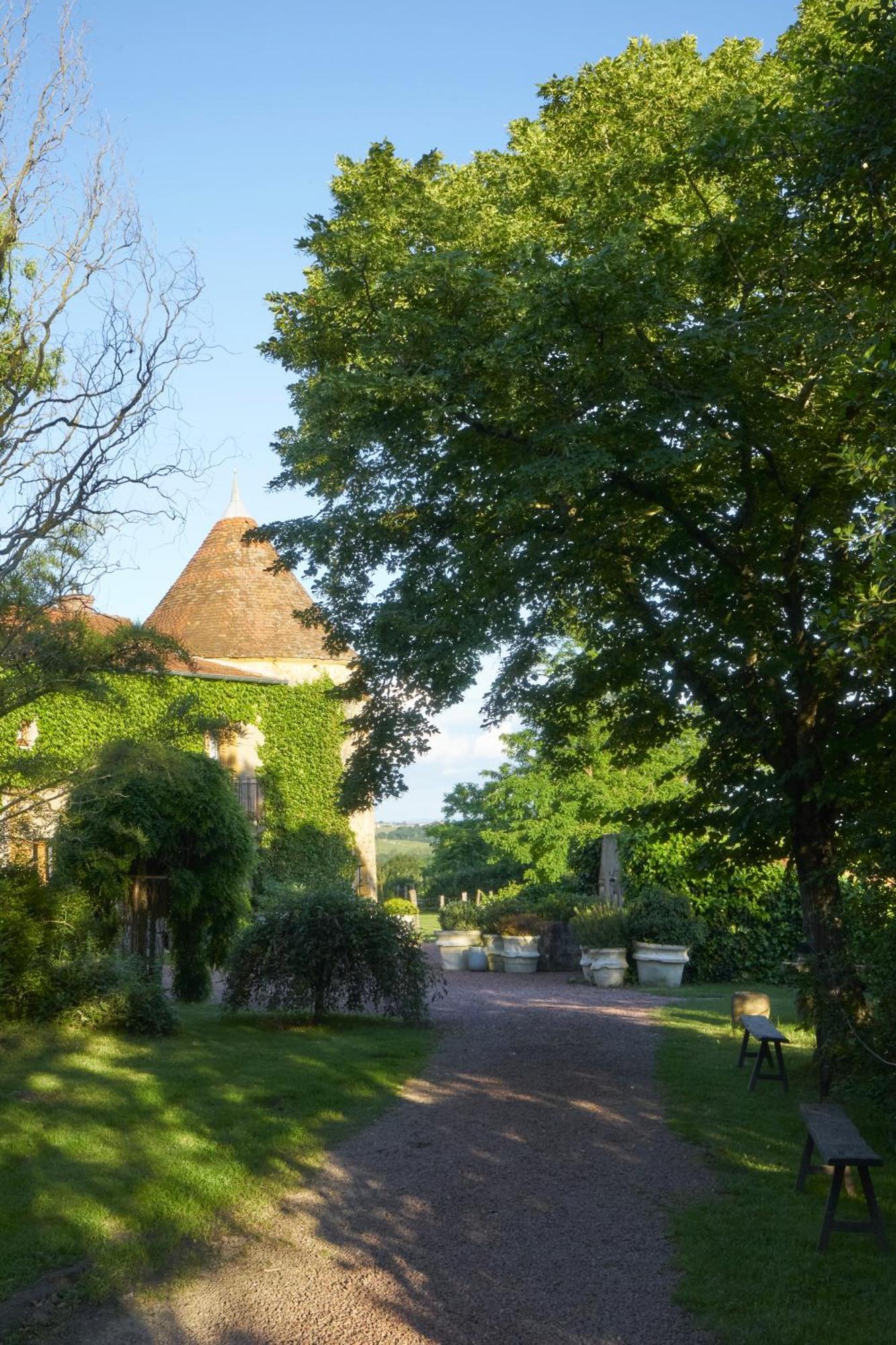 Hotel La Colline Du Colombier Iguerande Esterno foto
